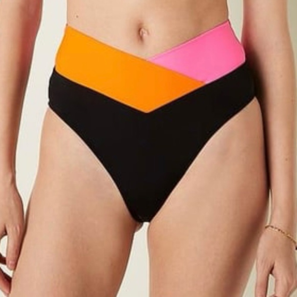 NWT Victoriaโs Secret PINK V Crossover High-Waisted Bikini Bottom